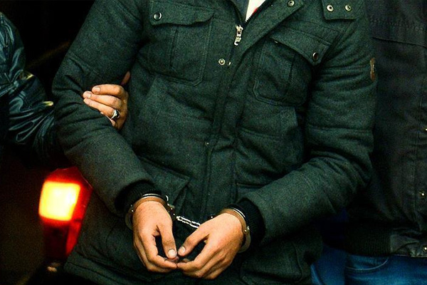 FETÖ firarisi Adil Öksüz'ün kuzeni tutuklandı
