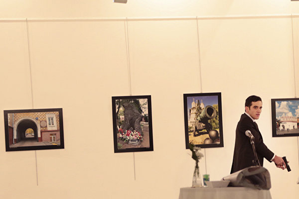 Karlov'u öldüren Altıntaş'ın ablası konuştu!