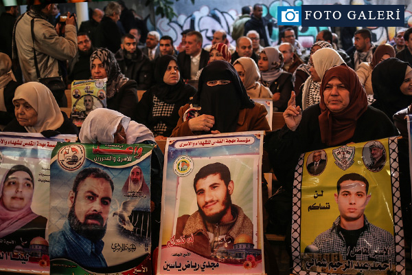 İsrail hapishanelerindeki Filistinlilere destek gösterisi