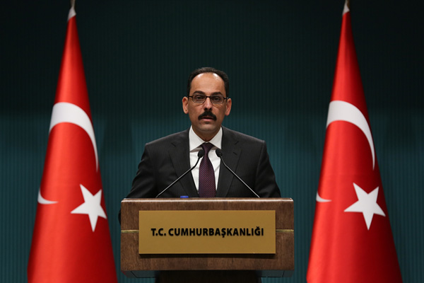 'Halep'ten çıkan 44 bin kişi İdlib'de'