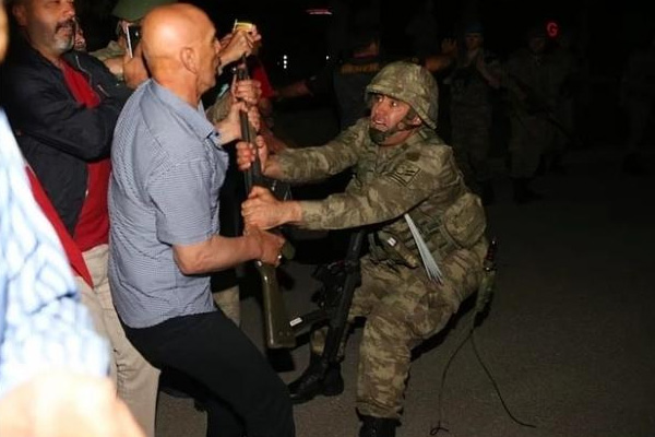 Darbe girişimine ilişkin İstanbul'daki ilk dava başladı