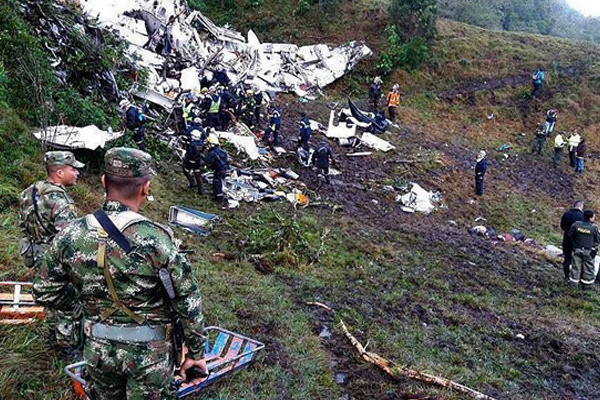 Brezilya uçağı yakıtı bittiği için düşmüş