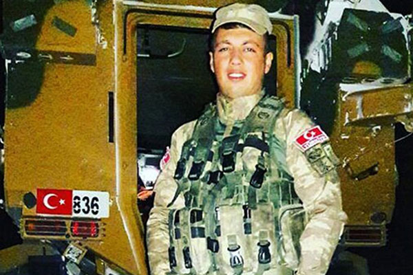 Fırat Kalkanı'nda yaralanan asker şehit oldu