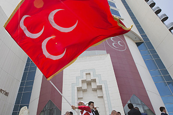 '15 Temmuz’da Bahçeli’yi almak için MHP’ye giden adam' kim?