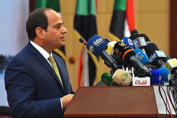 Sisi Mısır halkından 6 ay süre istedi