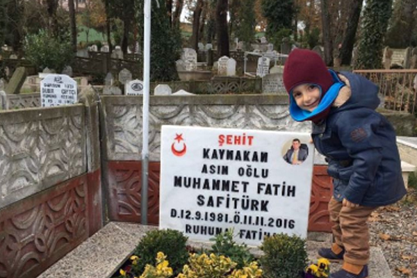 Şehit Kaymakam Safitürk’ün eşinden duygulandıran paylaşım