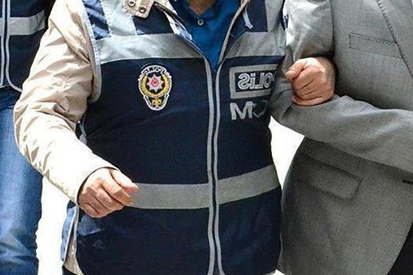 Müdürlere FETÖ'den gözaltı