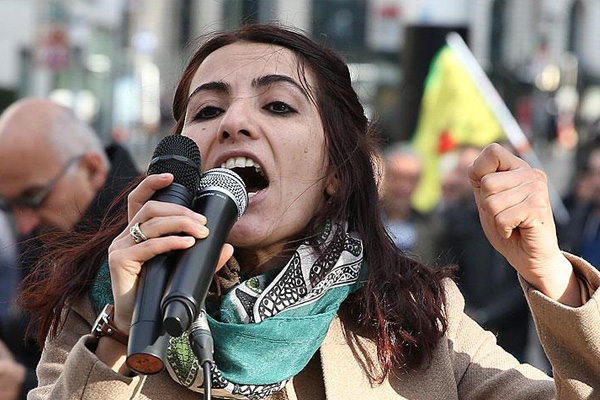 HDP'li Öztürk hakkında yakalama kararı