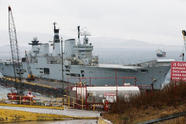 İngiliz uçak gemisi İzmir'de hurdaya dönüşecek