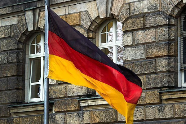 Almanya'da sığınmacı evlerine 921 saldırı yapıldı