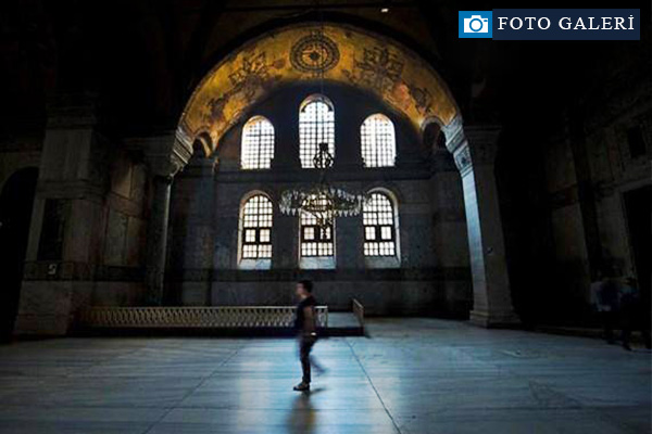 Ayasofya'nın gizemli işaretleri