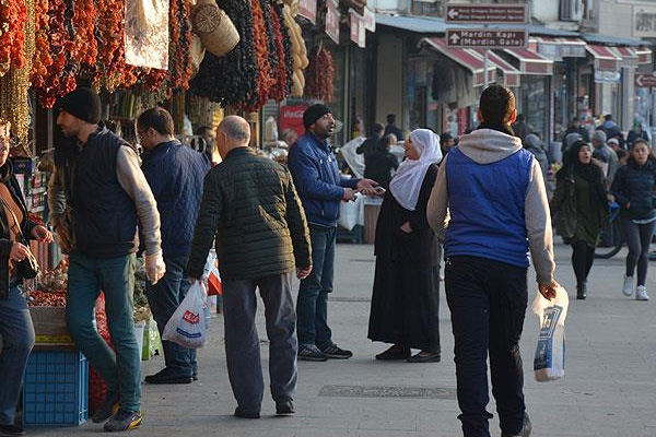Sur'un sakinleri 2017 yılına umutla bakıyor