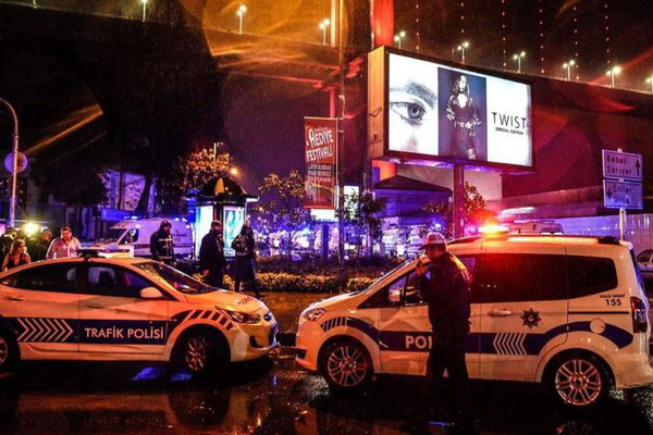 Reina'nın güvenlik görevlisi: Kaçtık ne yapalım!