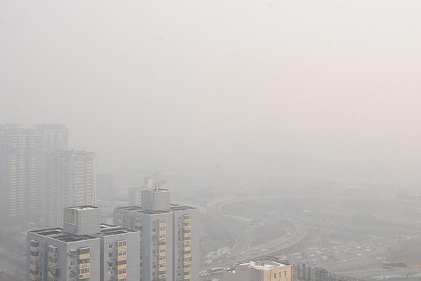 Çin’de hava kirliliği ulaşımı olumsuz etkiledi