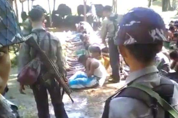 Myanmar'da Arakanlı Müslümanları döven polisler gözaltında