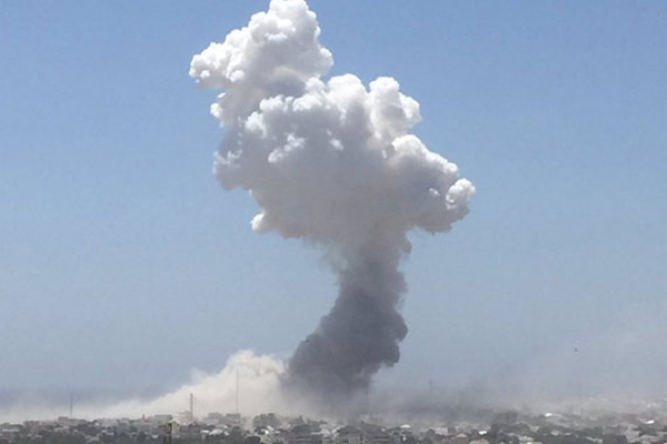 Somali'nin başkentinde patlamalar