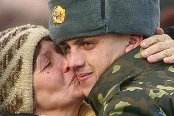 Rusya'da 'Anneye küfüre' para cezası istendi