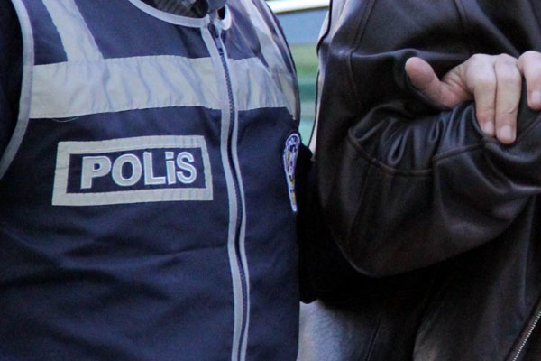 Sosyal medyada terörü öven 11 kişi tutuklandı