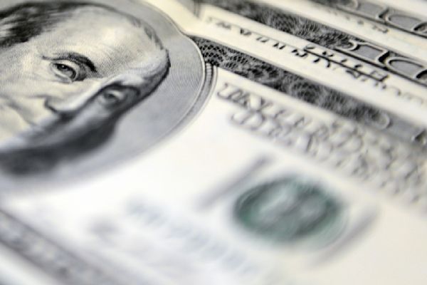 Dolar 3.58'in üzerine çıktı