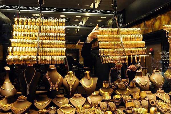 Altının gramı bir ayın zirvesinde