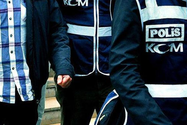 Rize’de 25 polis gözaltına alındı