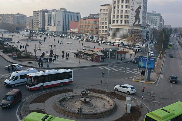Sur'da büyük projelerin temelleri atılacak