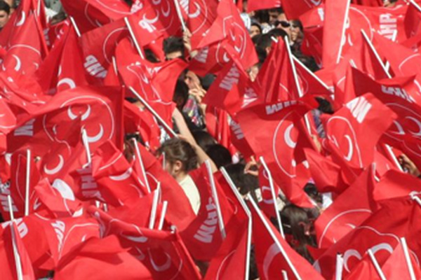 MHP'de Başkanlık çatlağı: Genel Başkan Yardımcısı istifa etti