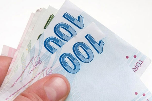 Torununa bakan büyükannelere destek