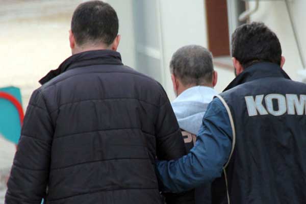 5 emniyet amiri tutuklandı