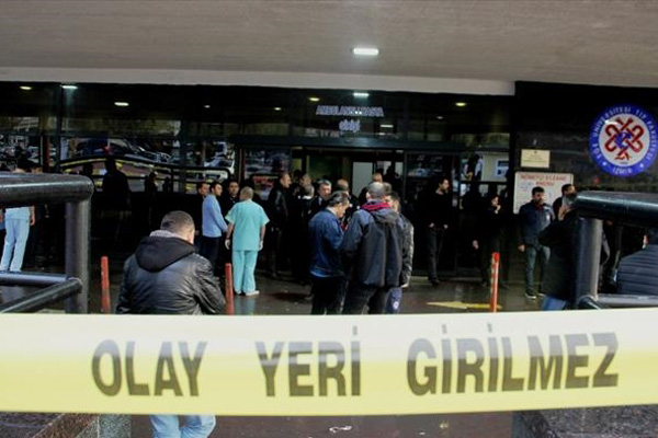 Yaralılar hastaneye kaldırıldı