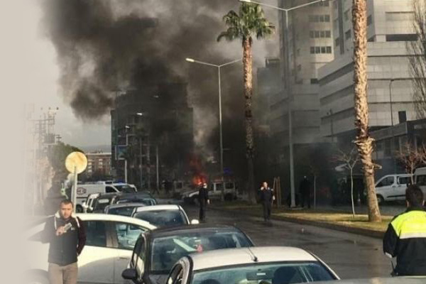 İzmir ve Manisa'yı alarma geçiren plaka
