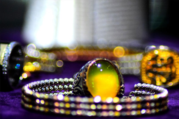 Altından kaçan gümüşe yöneldi