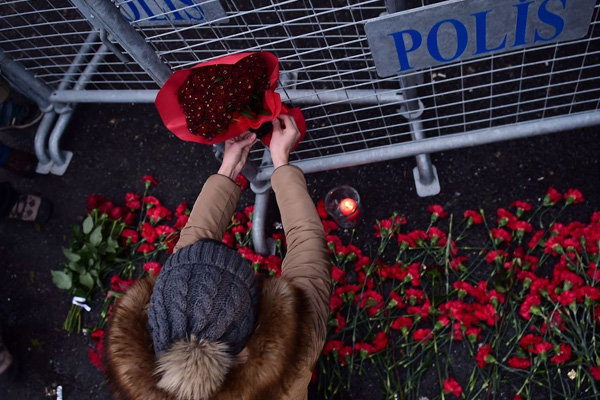 'IŞİD bir “hayat tarzını” hedef alıyor ama bu laik hayat tarzı değil'