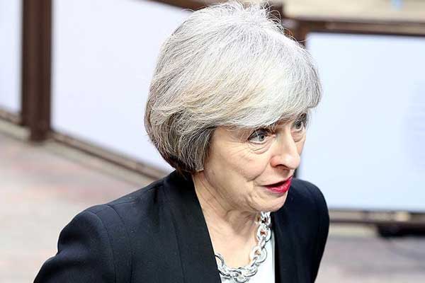İngiltere Başbakanı May Trump ile görüşecek