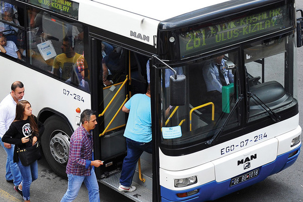 Başkentte toplu taşıma ücretlerine zam