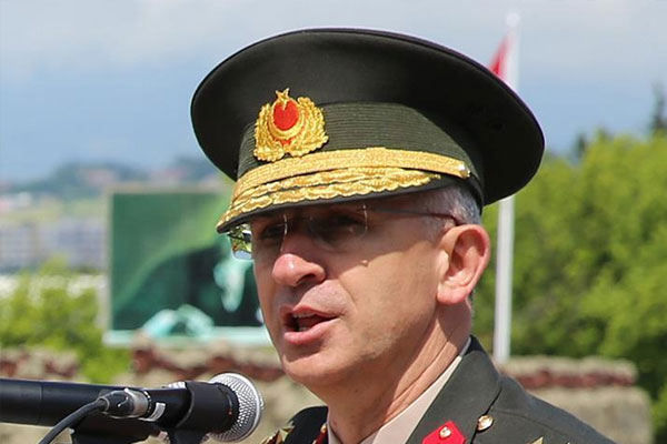 FETÖ'cü öğrencilerin sınav notunu yükseltmiş