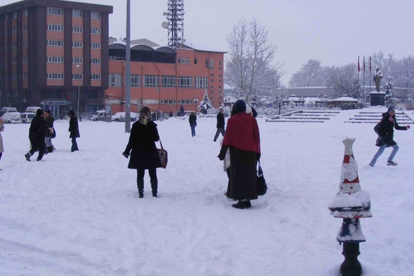 İstanbul'da okullar tatil edildi