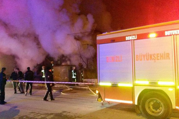 Denizli'de yangın: 2 ölü