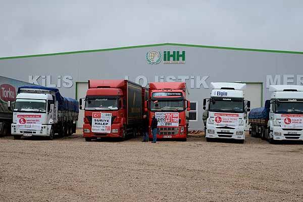 Suriyelilere 27 tırlık yardım