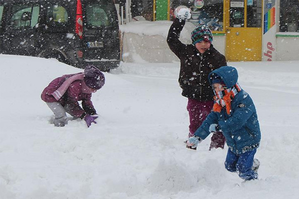 Balıkesir'de okullar tatil