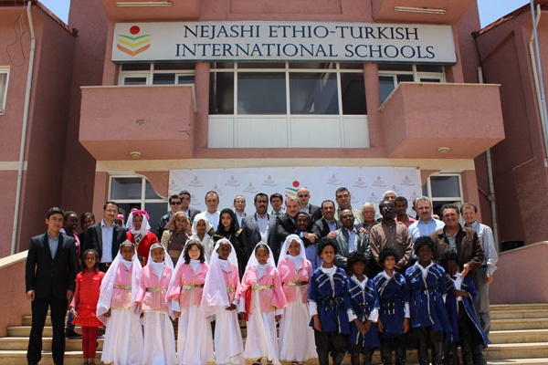 'FETÖ okullarının devri için yasal süreç işletilecek'