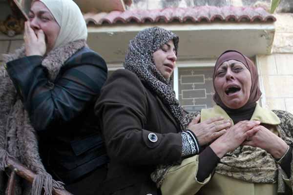 Annesinin gözü önünde katlettiler