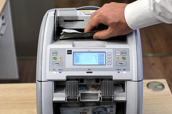 Türkiye kredi borcuna sadık