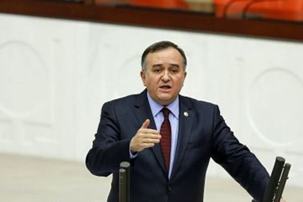 MHP'li Akçay: Suriye ve Irak'la ilişkileri geliştirmek faydalı