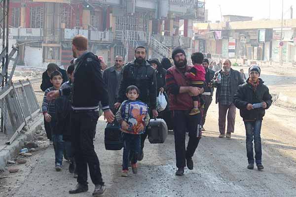 Musul'da 135 binden fazla kişi yerinden oldu