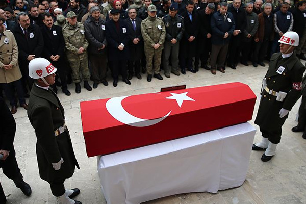 Şehit astsubay son yolculuğuna uğurlandı