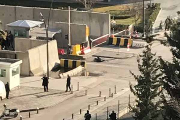 Gaziantep Emniyet Müdürlüğü önünde çatışma