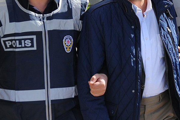 Erzurum'da 7 polis tutuklandı