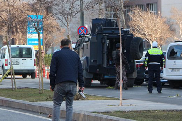 Gaziantep'te polise ikinci saldırı!