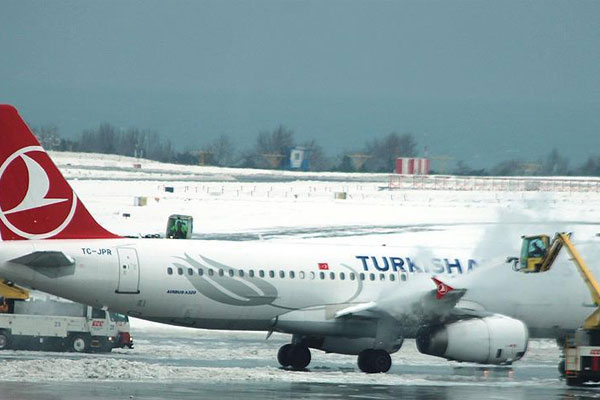 İstanbul'da THY'nin 113 seferi iptal